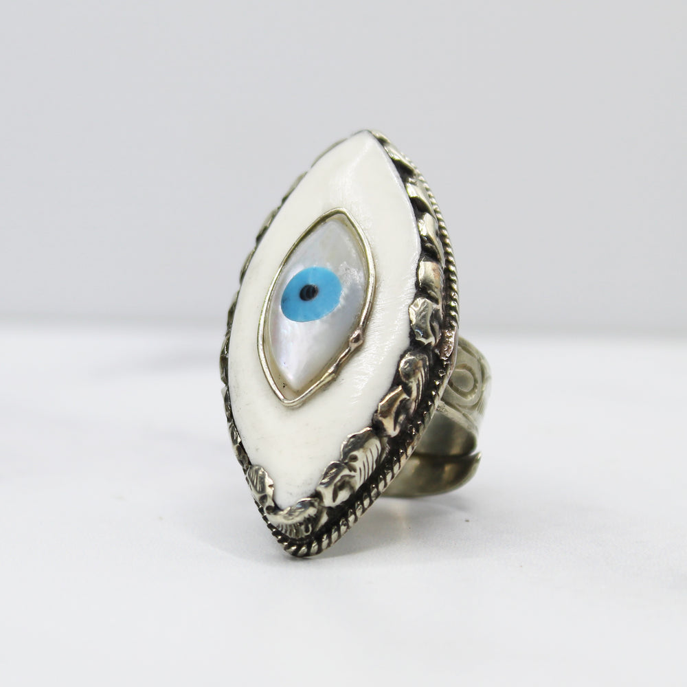 Vintage Tibetan Mother of Pearl Ring